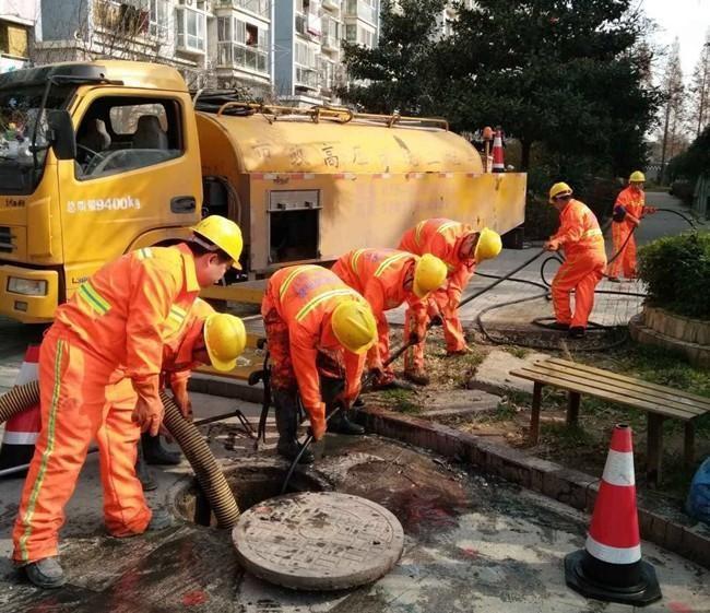 陇川市政管道清淤