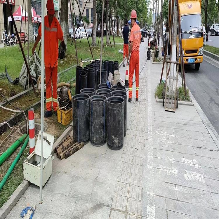 陇川管道短管置换修复